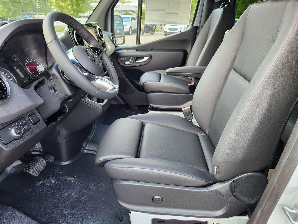 new 2025 Mercedes-Benz Sprinter 2500 car, priced at $74,609