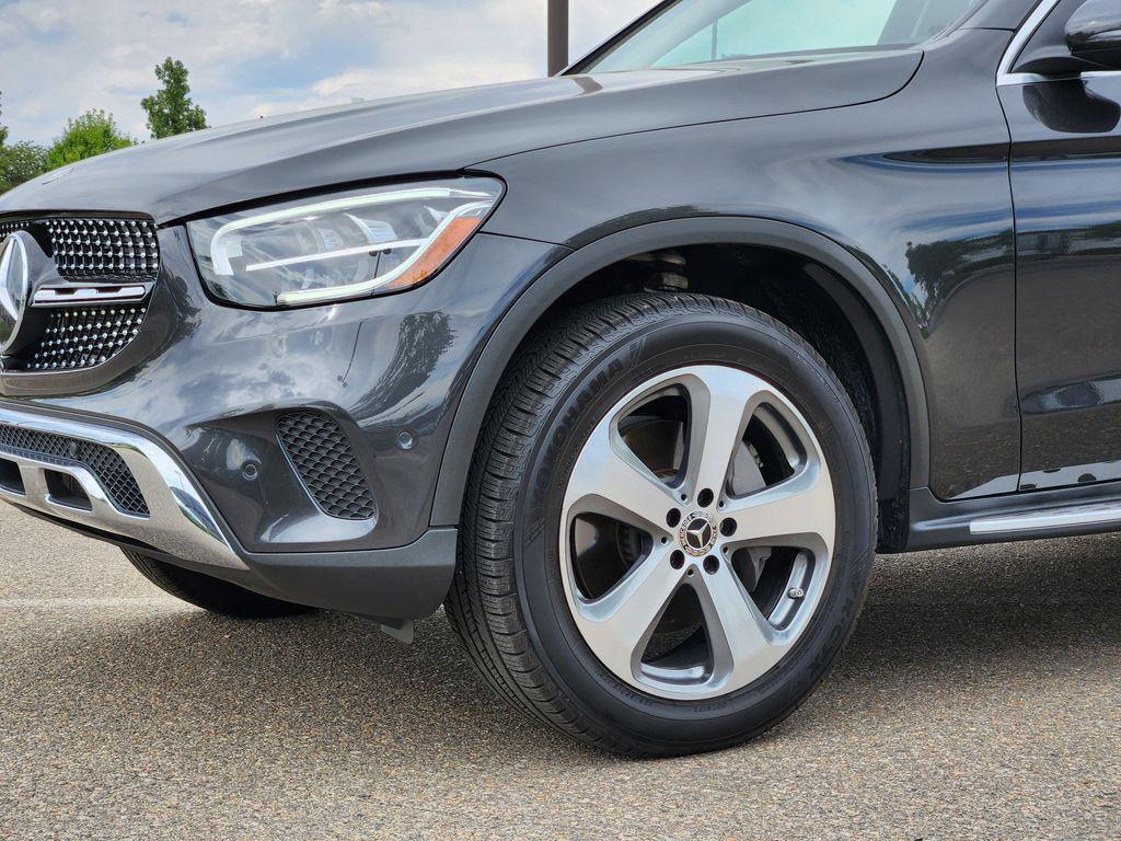 used 2021 Mercedes-Benz GLC 300 car, priced at $31,900