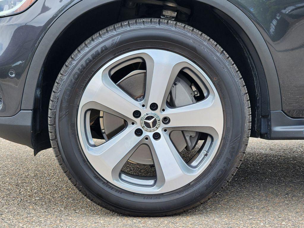 used 2021 Mercedes-Benz GLC 300 car, priced at $31,900