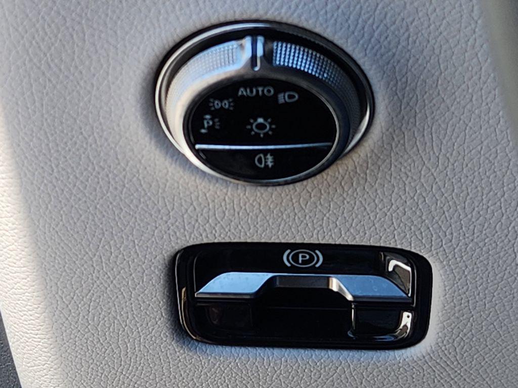 used 2025 Mercedes-Benz GLC 300 car, priced at $46,900