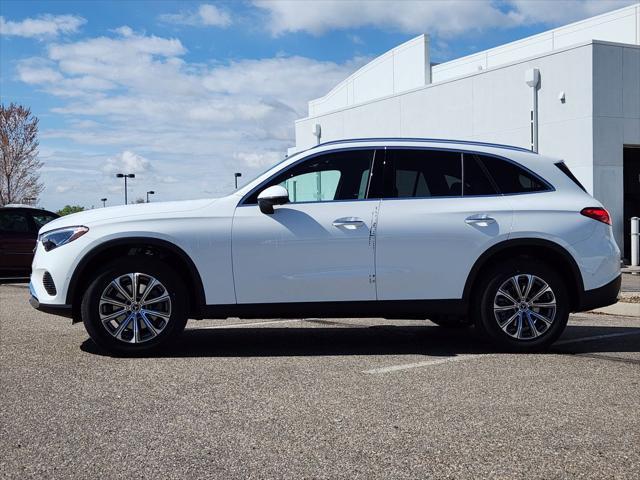 new 2025 Mercedes-Benz GLC 300 car, priced at $59,984