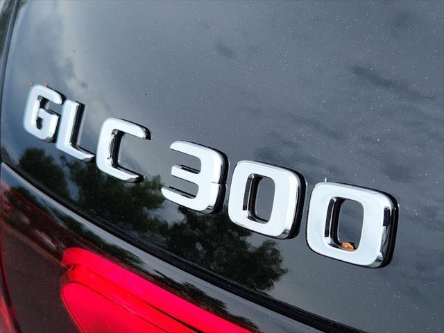 new 2025 Mercedes-Benz GLC 300 car, priced at $58,599