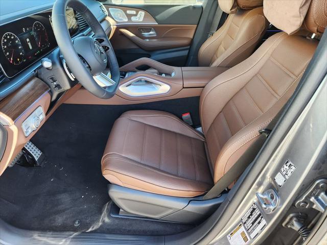new 2025 Mercedes-Benz GLS 580 car, priced at $120,855