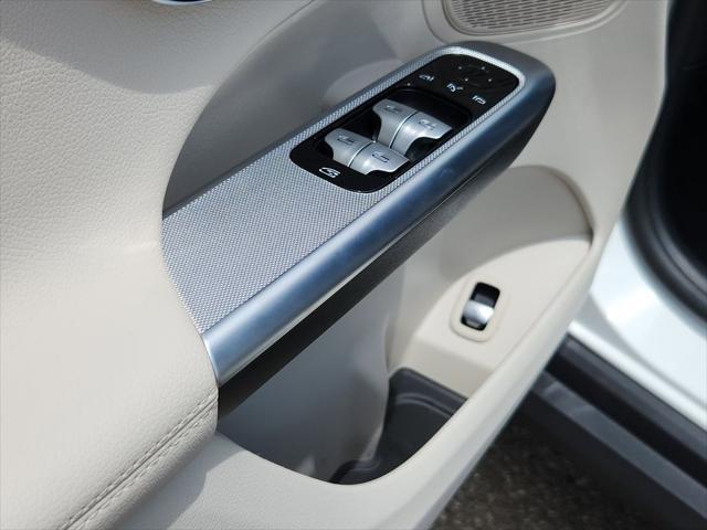 used 2025 Mercedes-Benz GLC 300 car, priced at $46,999
