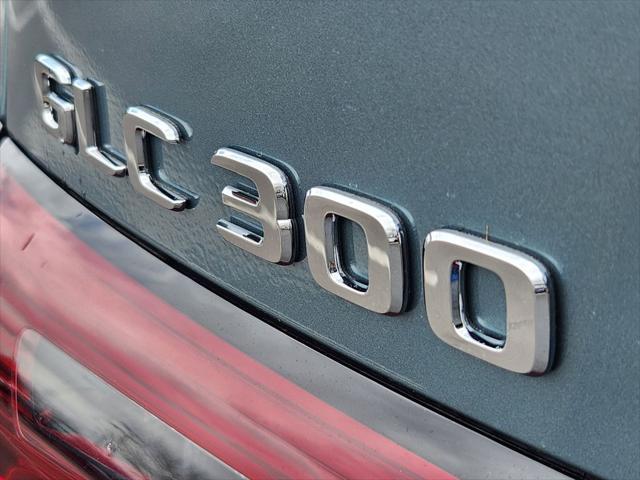new 2025 Mercedes-Benz GLC 300 car, priced at $66,259