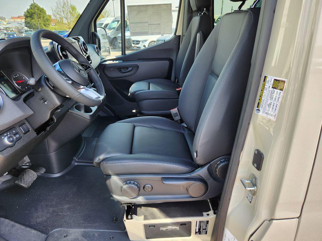 new 2025 Mercedes-Benz Sprinter 2500 car, priced at $79,958