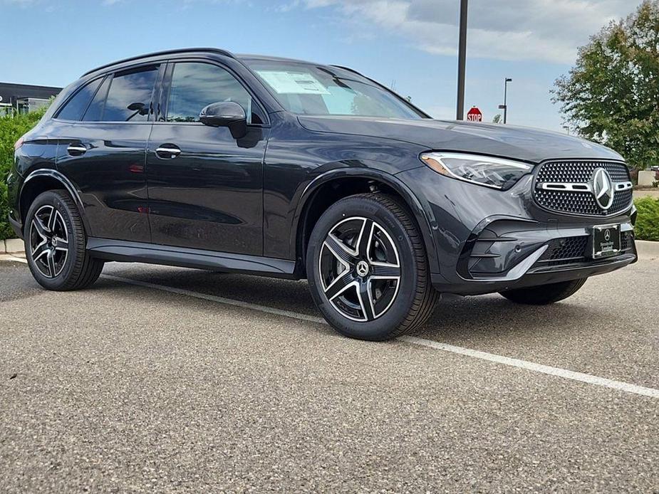 new 2024 Mercedes-Benz GLC 300 car