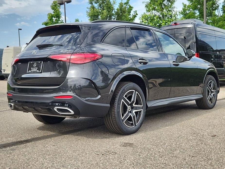 new 2024 Mercedes-Benz GLC 300 car