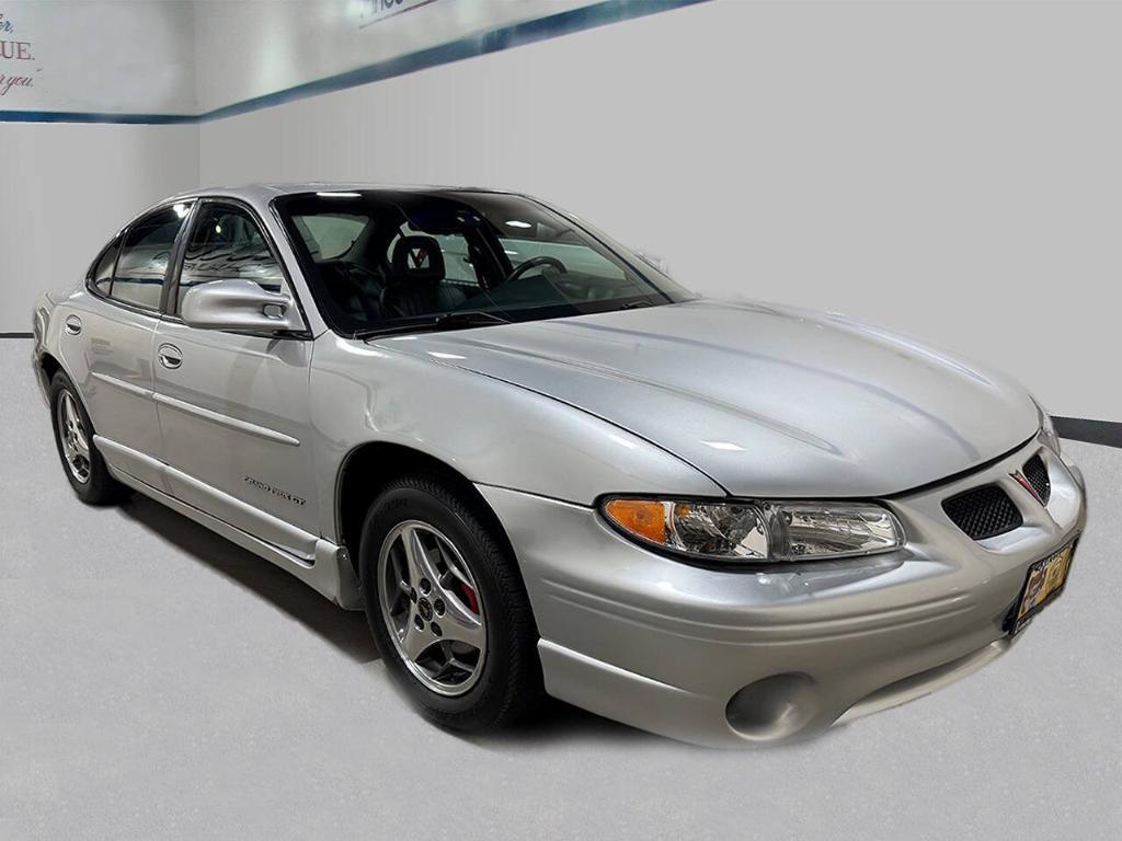 used 2002 Pontiac Grand Prix car, priced at $11,977