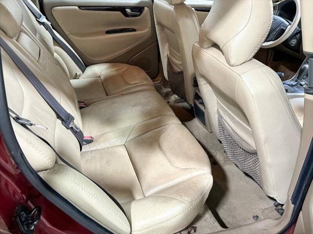 used 2002 Volvo V70 car, priced at $3,995