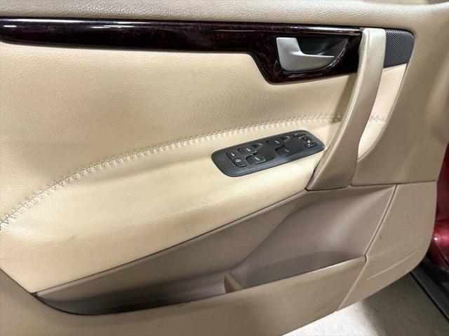 used 2002 Volvo V70 car, priced at $3,995