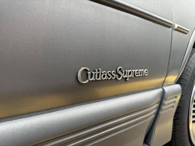 used 1990 Oldsmobile Cutlass Supreme car, priced at $5,495