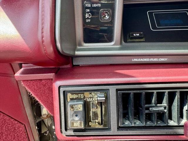 used 1990 Oldsmobile Cutlass Supreme car, priced at $5,495