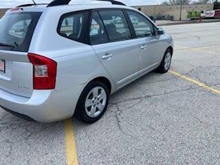 used 2009 Kia Rondo car, priced at $3,995