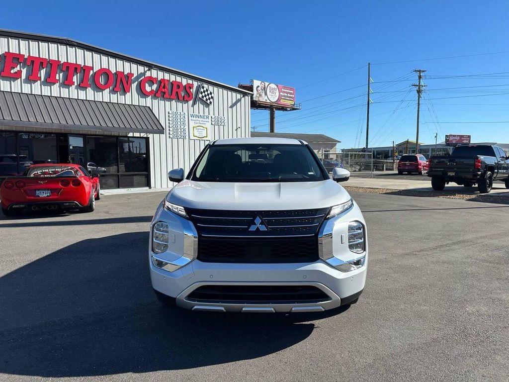 used 2023 Mitsubishi Outlander car, priced at $27,900