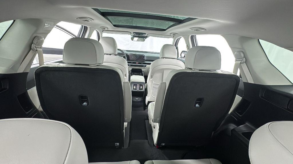 new 2026 Kia Sorento Hybrid car, priced at $40,978