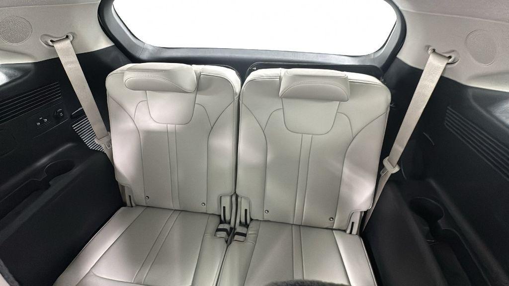 new 2026 Kia Sorento Hybrid car, priced at $40,978