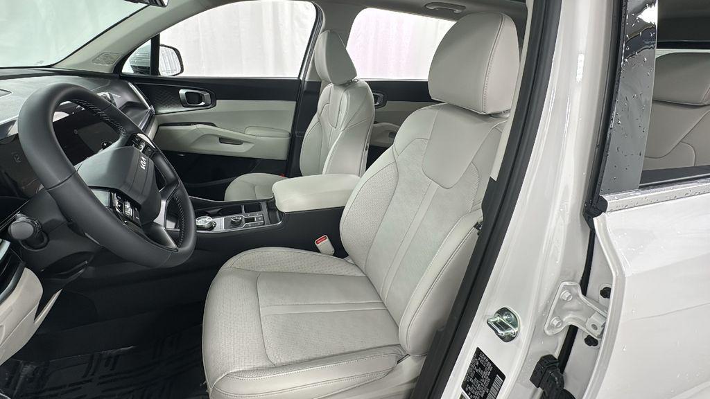 new 2026 Kia Sorento Hybrid car, priced at $40,978