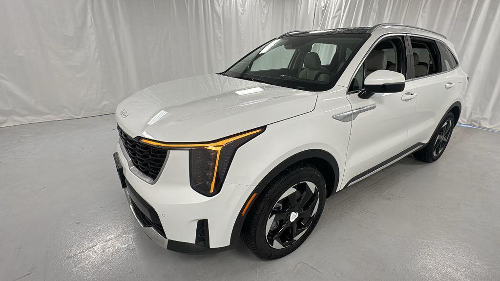 new 2026 Kia Sorento Hybrid car, priced at $40,978