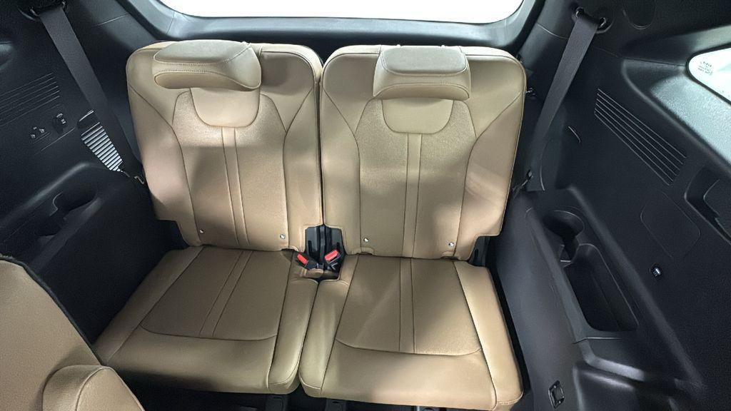 new 2026 Kia Sorento car, priced at $42,387