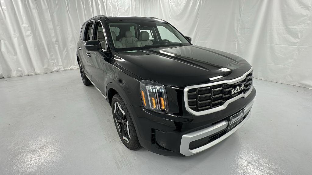 new 2025 Kia Telluride car, priced at $40,177
