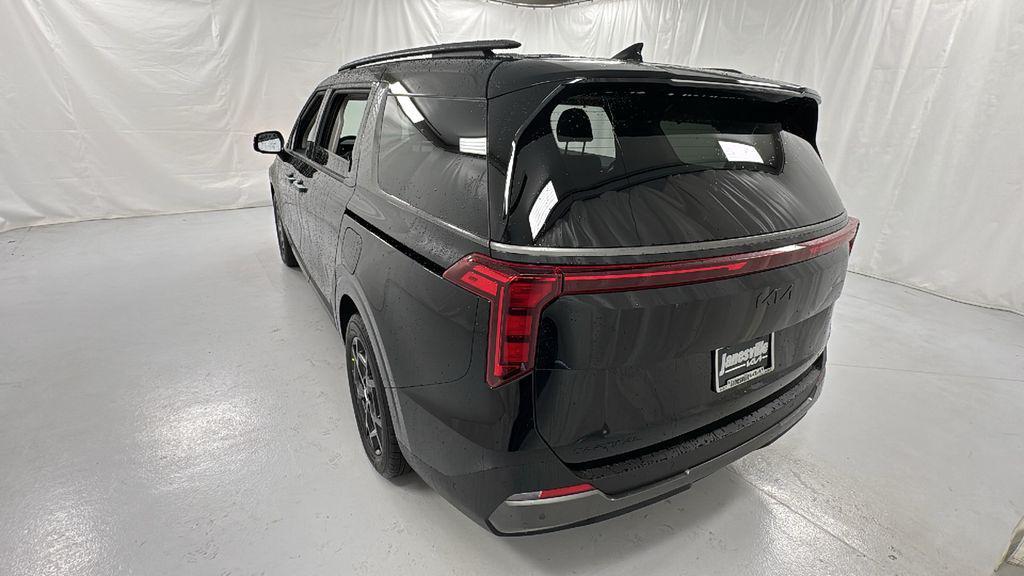 new 2026 Kia Carnival Hybrid car, priced at $47,048