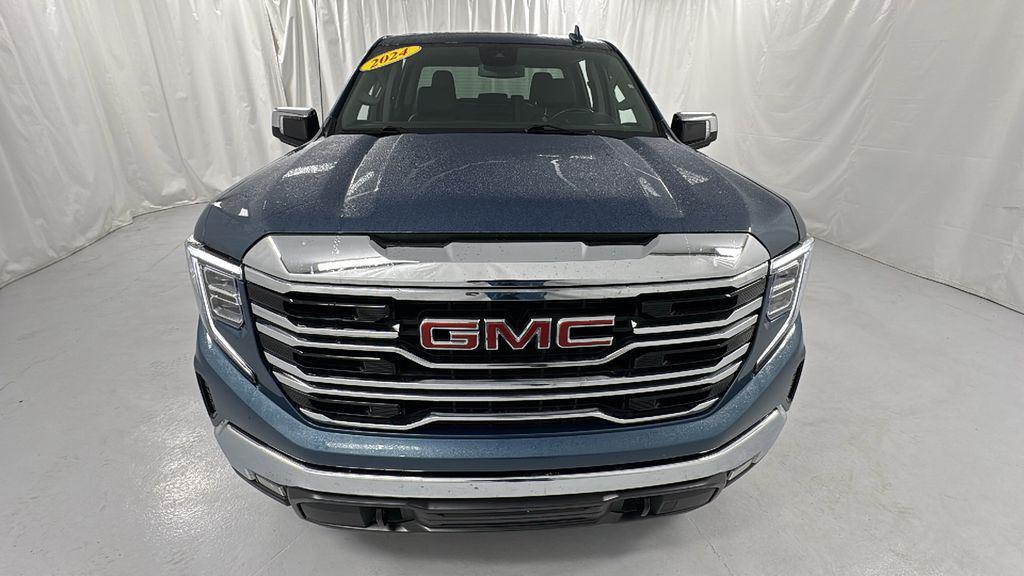 used 2024 GMC Sierra 1500 car, priced at $44,987