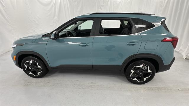 new 2025 Kia Seltos car, priced at $24,118