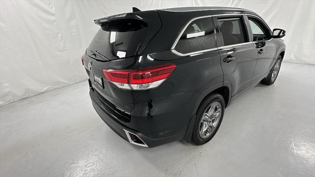 used 2017 Toyota Highlander car, priced at $24,987