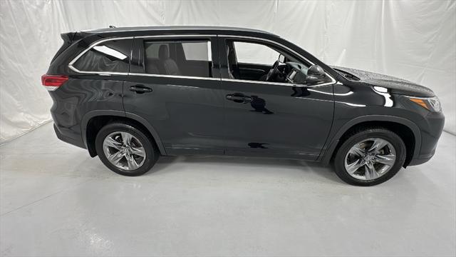 used 2017 Toyota Highlander car, priced at $24,987