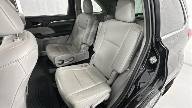 used 2017 Toyota Highlander car, priced at $24,987