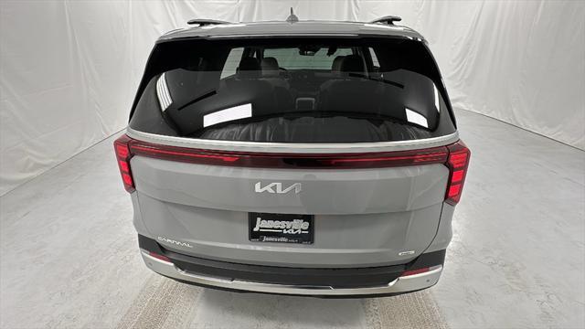 new 2025 Kia Carnival Hybrid car