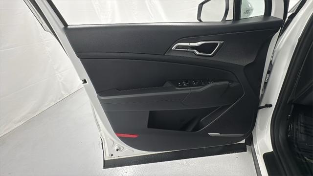 new 2025 Kia Sportage Hybrid car