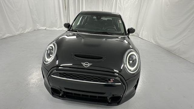 used 2022 MINI Hardtop car, priced at $21,549