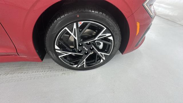 new 2025 Kia K5 car, priced at $25,587
