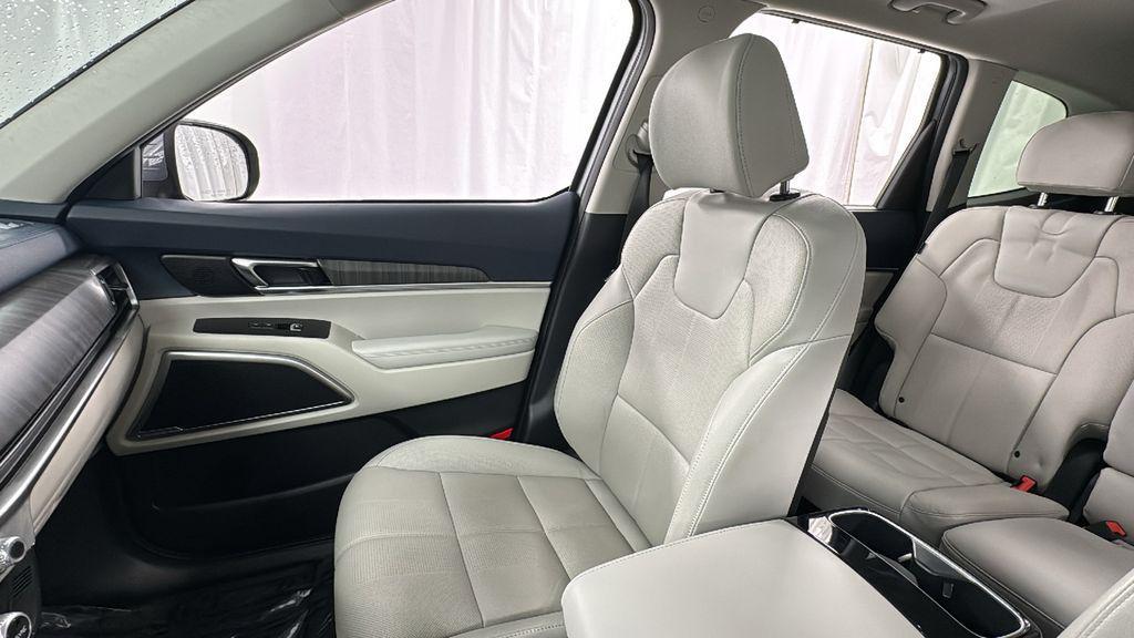 used 2025 Kia Telluride car, priced at $39,785