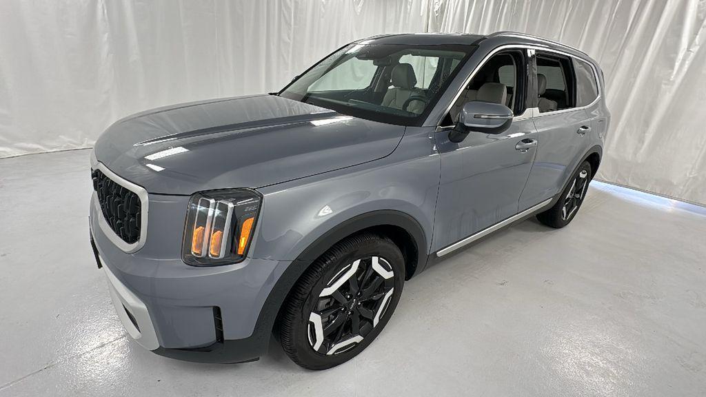 used 2025 Kia Telluride car, priced at $39,785