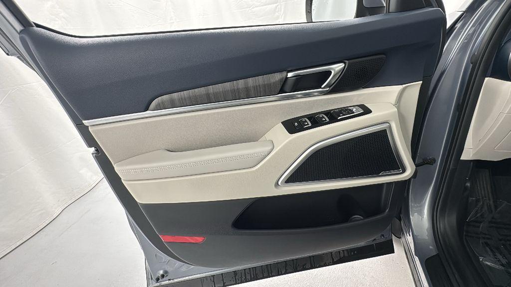 used 2025 Kia Telluride car, priced at $39,785