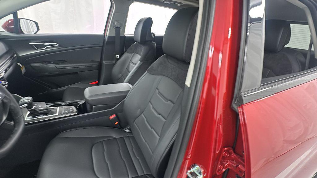 new 2026 Kia Sportage car, priced at $32,678
