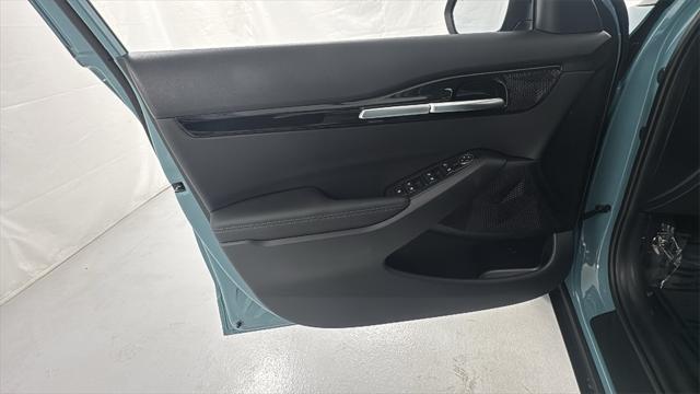 new 2025 Kia Seltos car, priced at $22,897