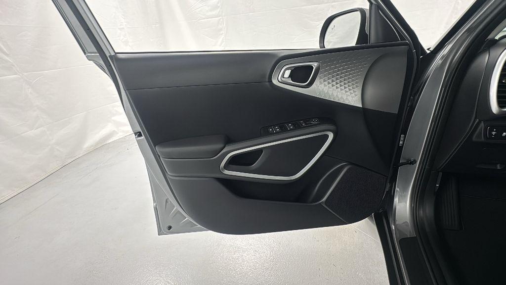 new 2025 Kia Soul car, priced at $19,287
