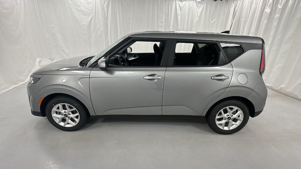 new 2025 Kia Soul car, priced at $19,287