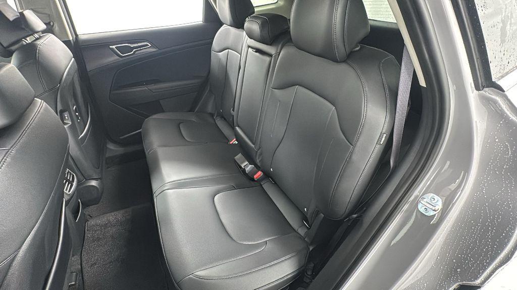 new 2026 Kia Sportage Hybrid car, priced at $32,012