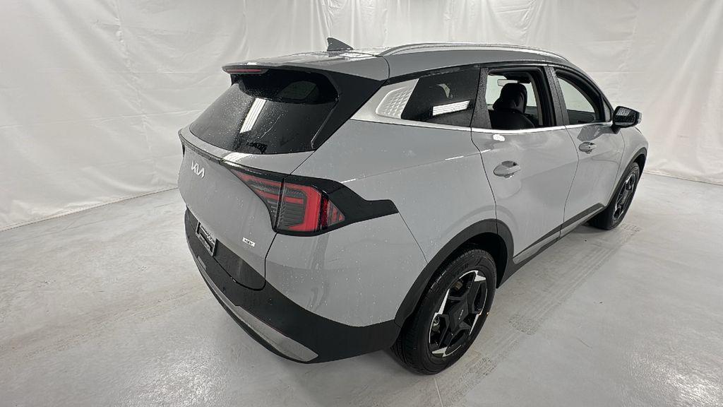 new 2026 Kia Sportage Hybrid car, priced at $32,012