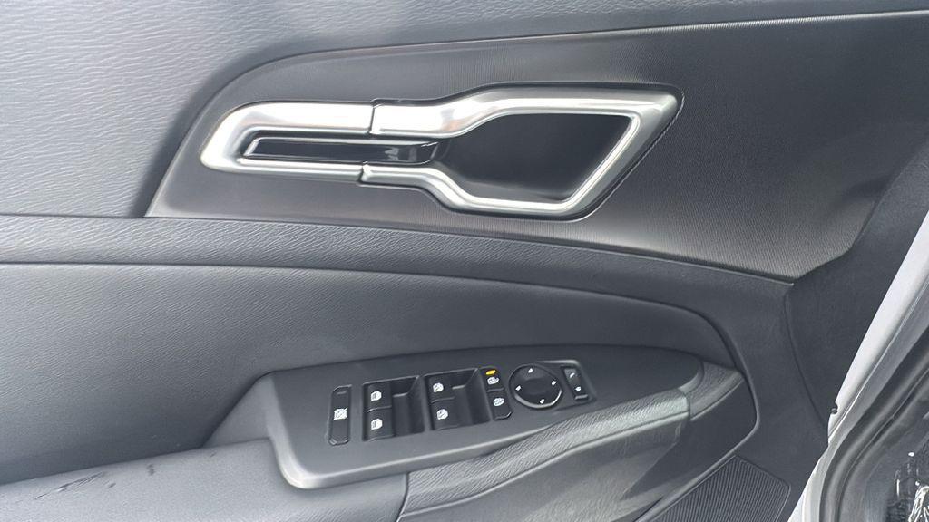 new 2026 Kia Sportage Hybrid car, priced at $32,012