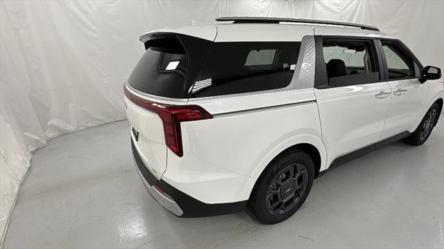 new 2026 Kia Carnival Hybrid car, priced at $39,987