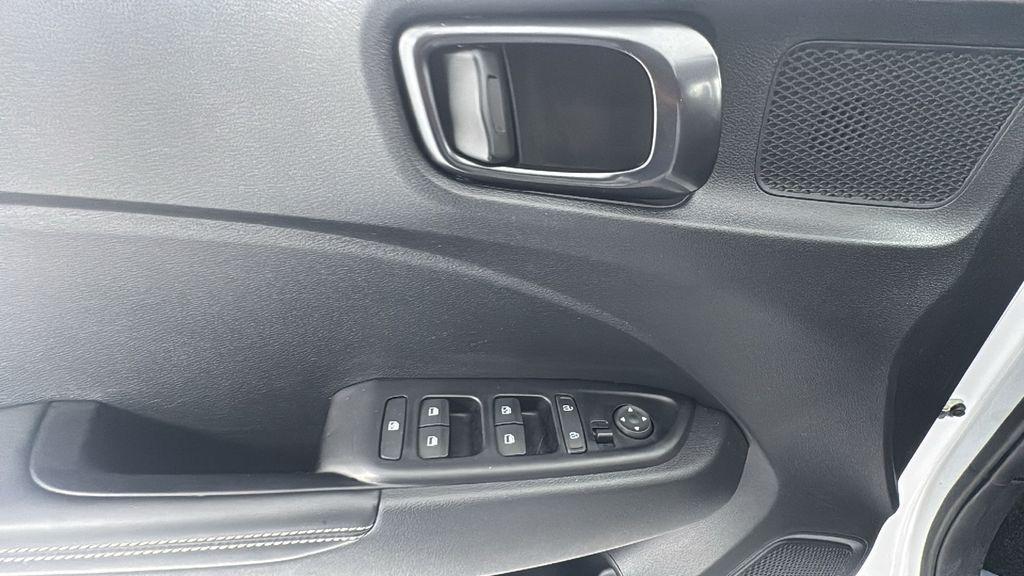 used 2022 Hyundai Venue car, priced at $17,899