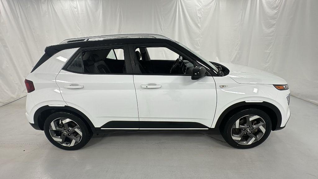 used 2022 Hyundai Venue car, priced at $17,899