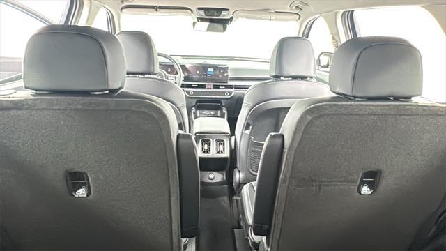 new 2025 Kia Sorento Hybrid car, priced at $35,787