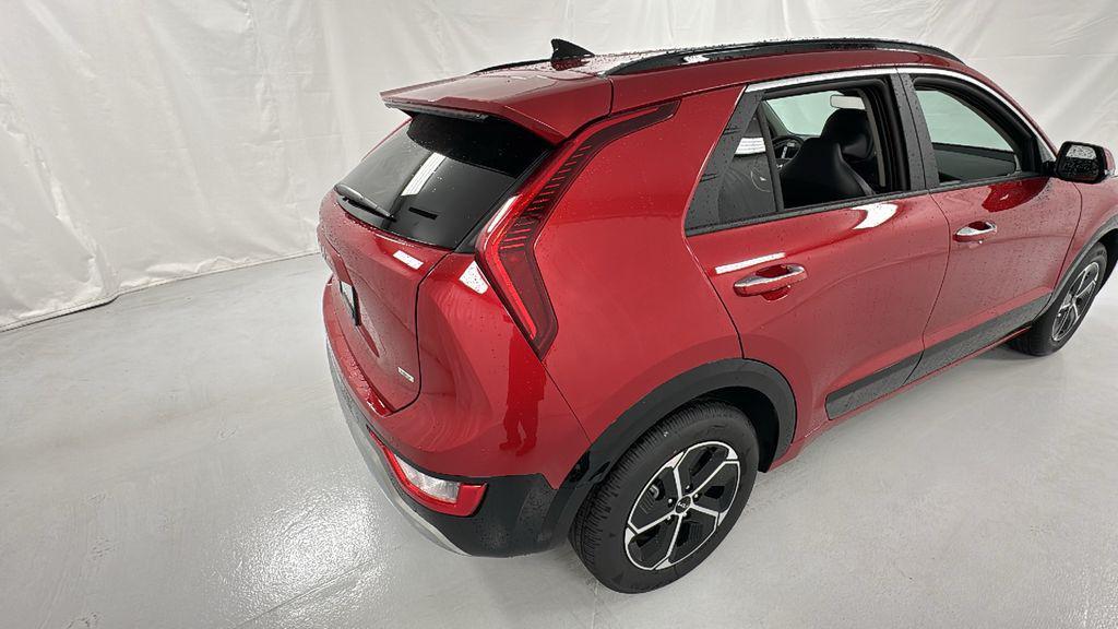 new 2025 Kia Niro car, priced at $30,128